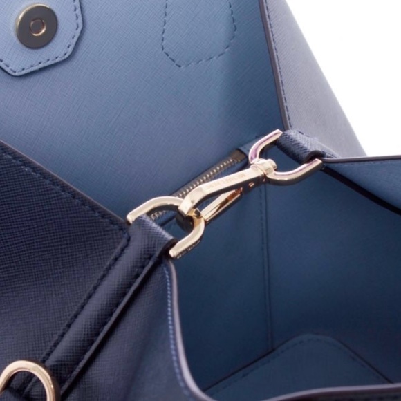 Michael Kors Navy/Sky Greenwich Grabbag - Picture 4 of 4